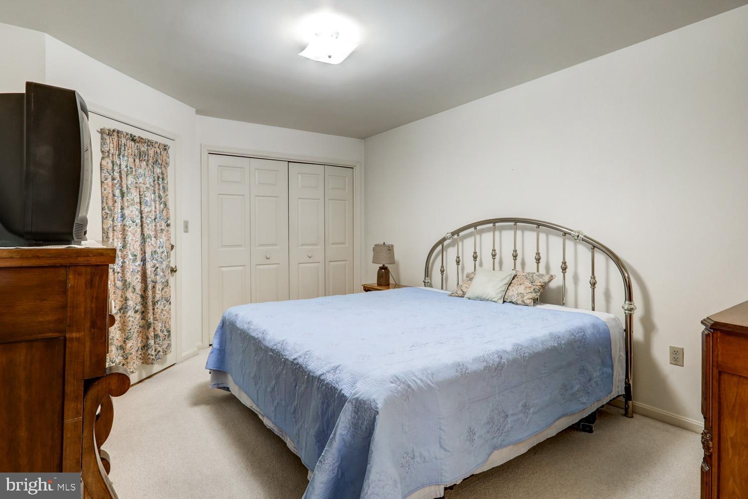 WINDSOR GARDENS - Residential