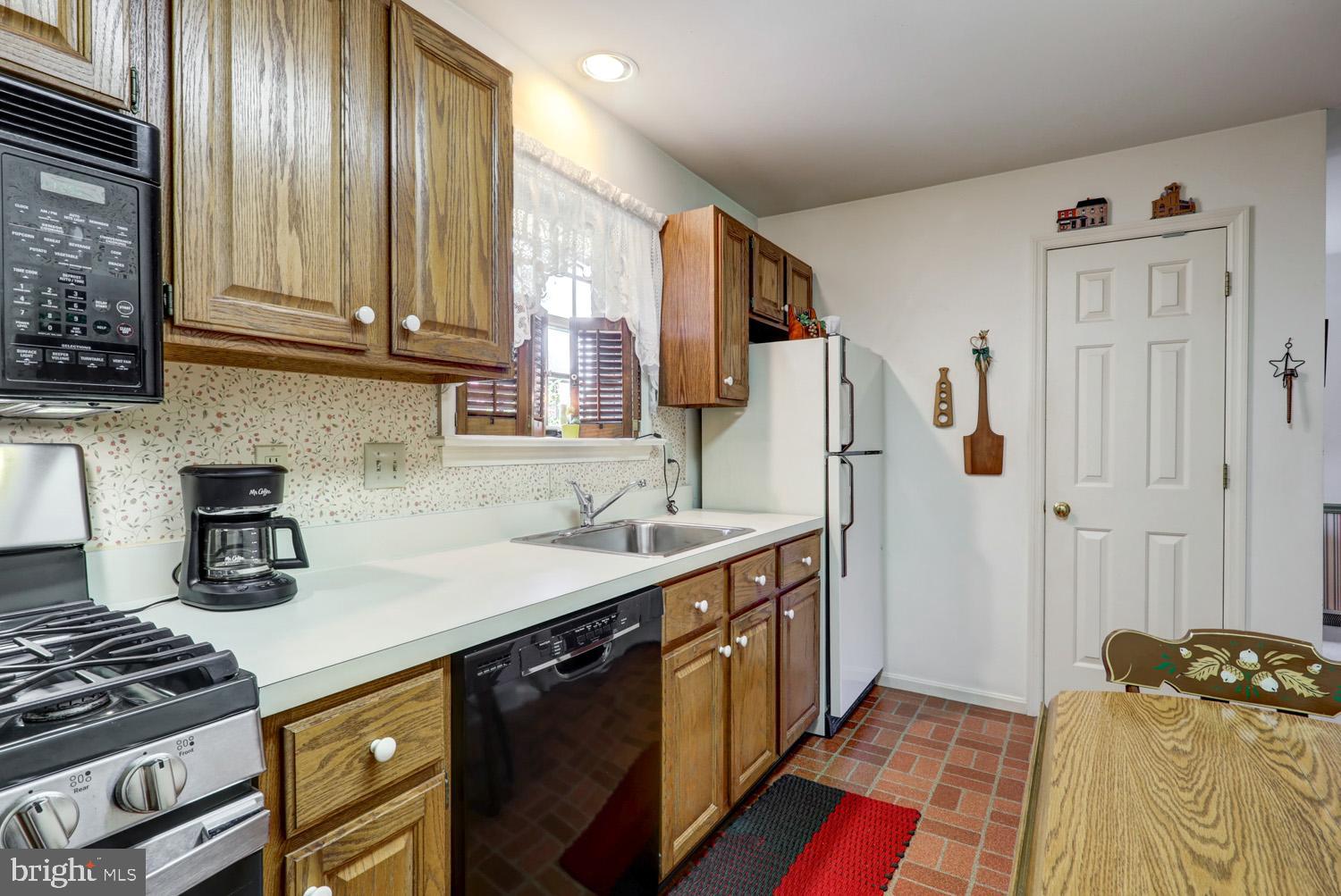 WINDSOR GARDENS - Residential