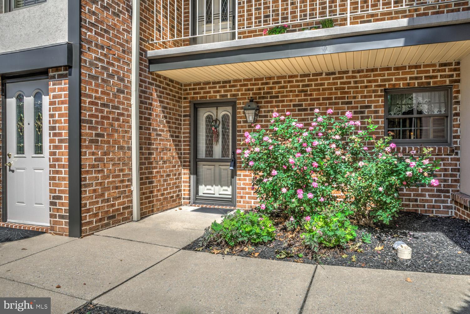 WINDSOR GARDENS - Residential