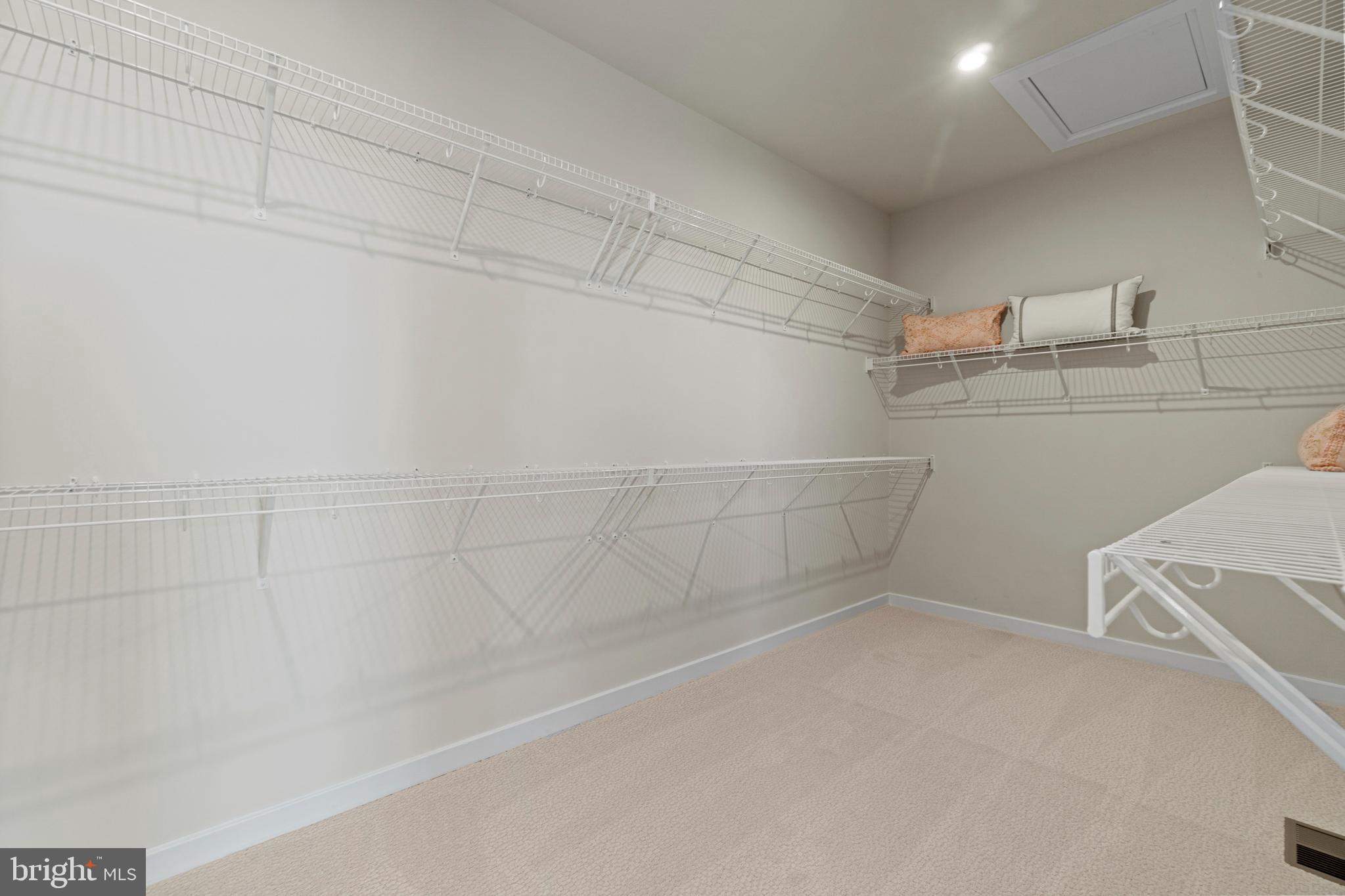 ASHBROOK PLACE - Residential