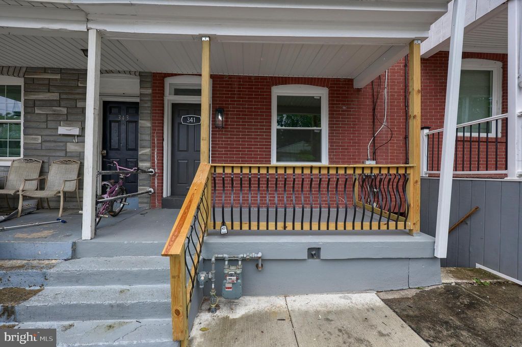 Photo of 341 N Marshall Street, Lancaster, PA 17602 (MLS # PALA2053938)
