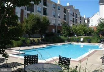 EXCHANGE AT VAN DORN - Residential Lease