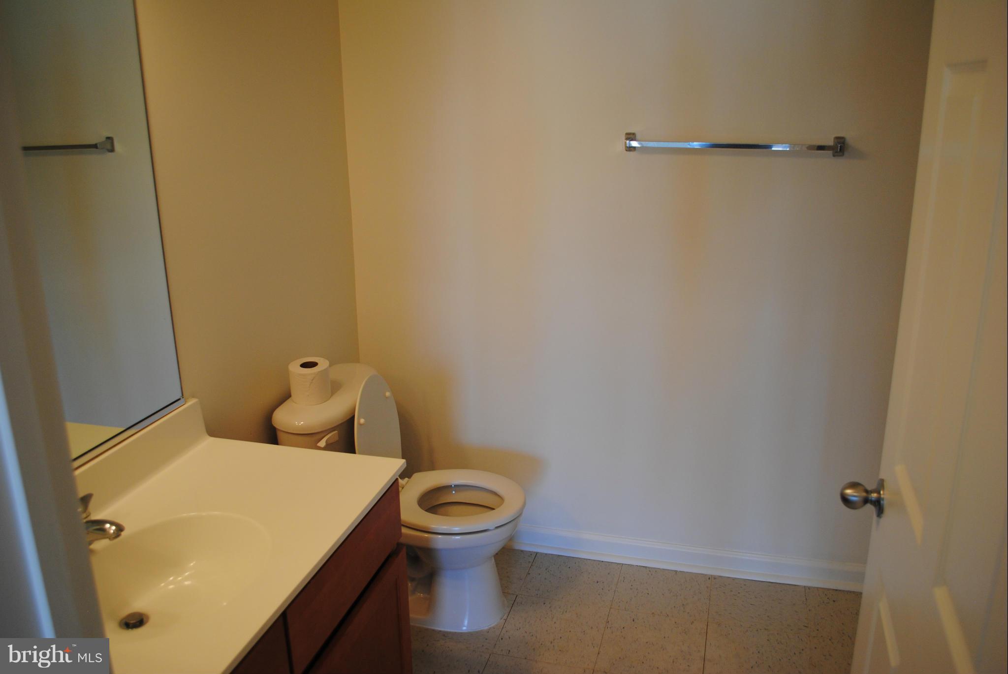 EXCHANGE AT VAN DORN - Residential Lease