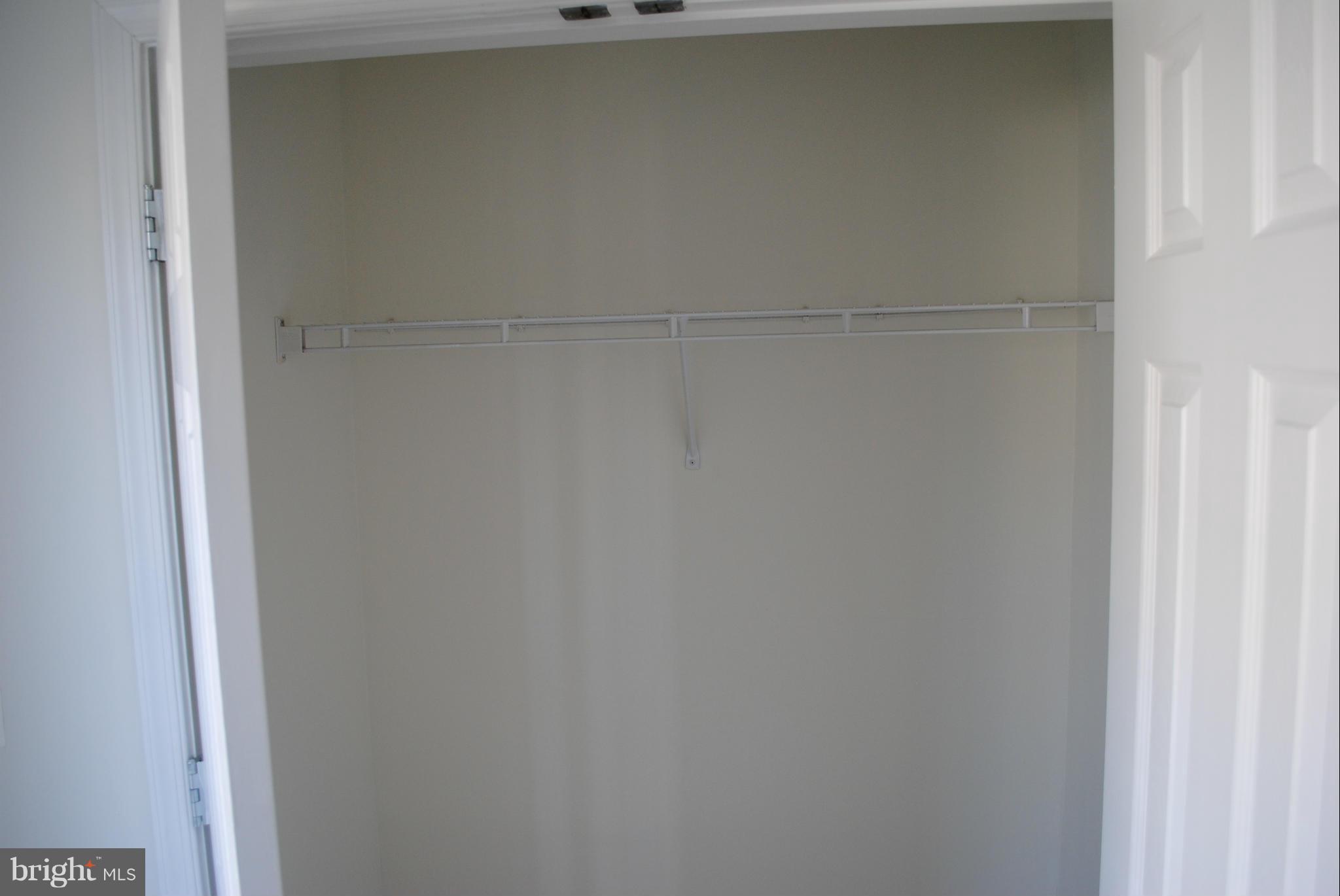 EXCHANGE AT VAN DORN - Residential Lease