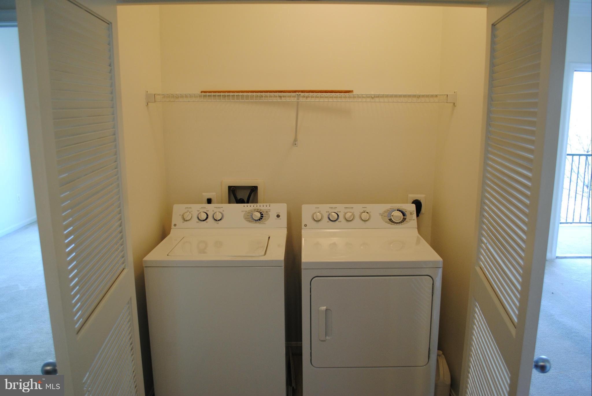 EXCHANGE AT VAN DORN - Residential Lease