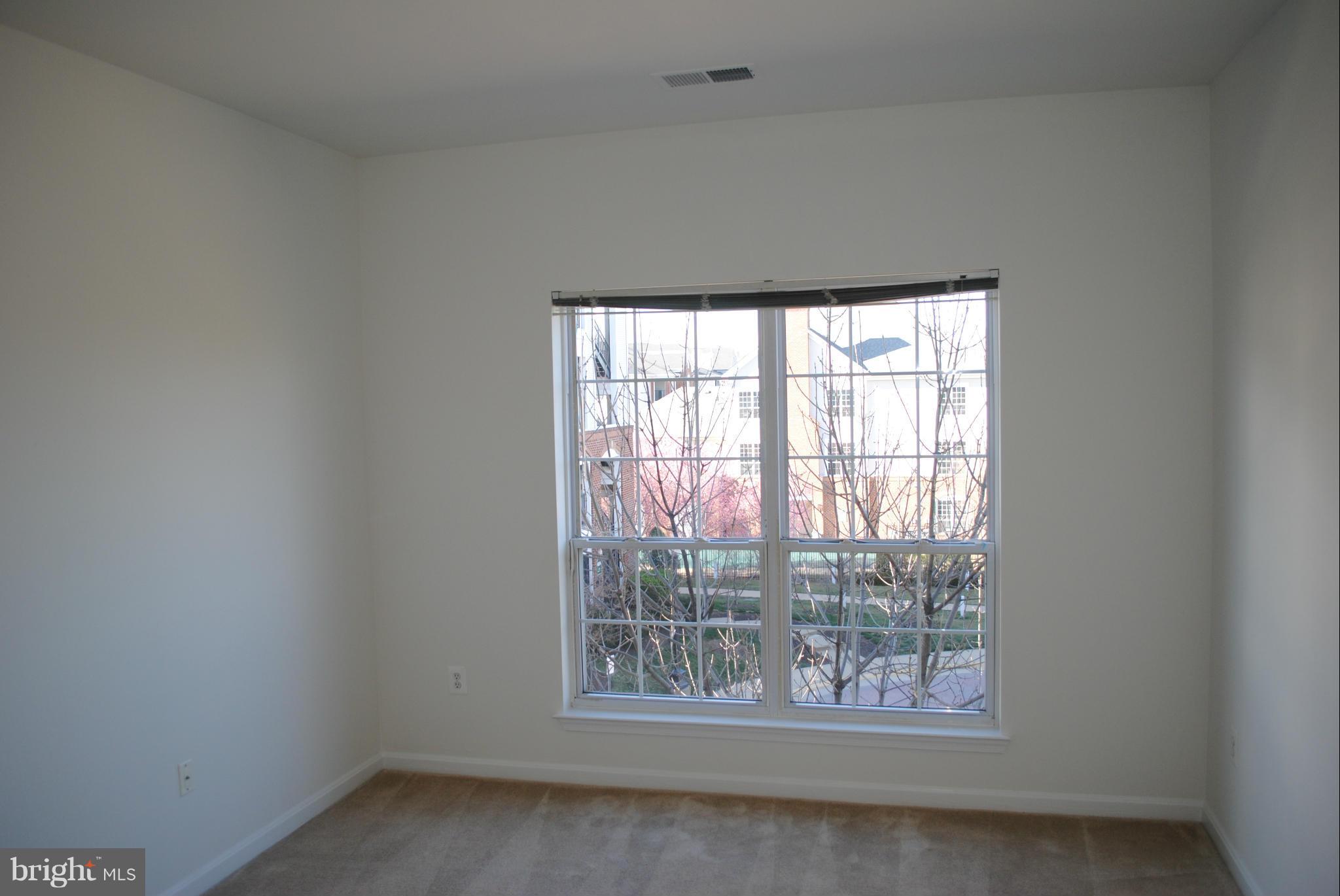 EXCHANGE AT VAN DORN - Residential Lease