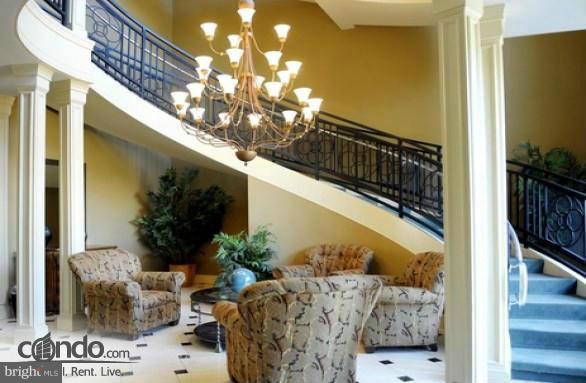 EXCHANGE AT VAN DORN - Residential Lease