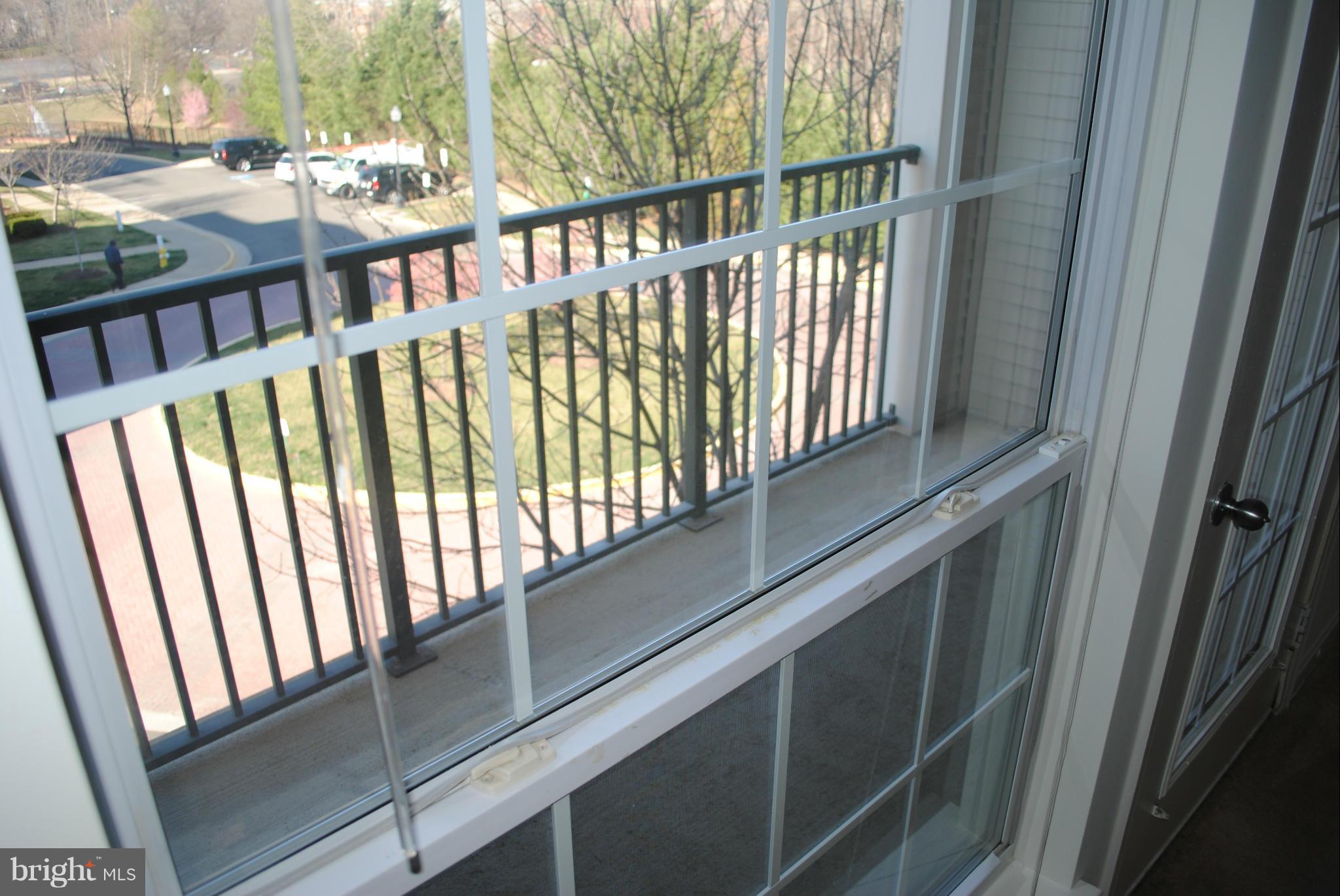 EXCHANGE AT VAN DORN - Residential Lease