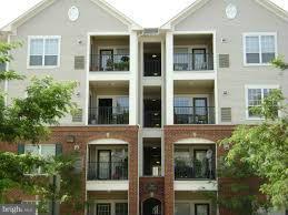 EXCHANGE AT VAN DORN - Residential Lease