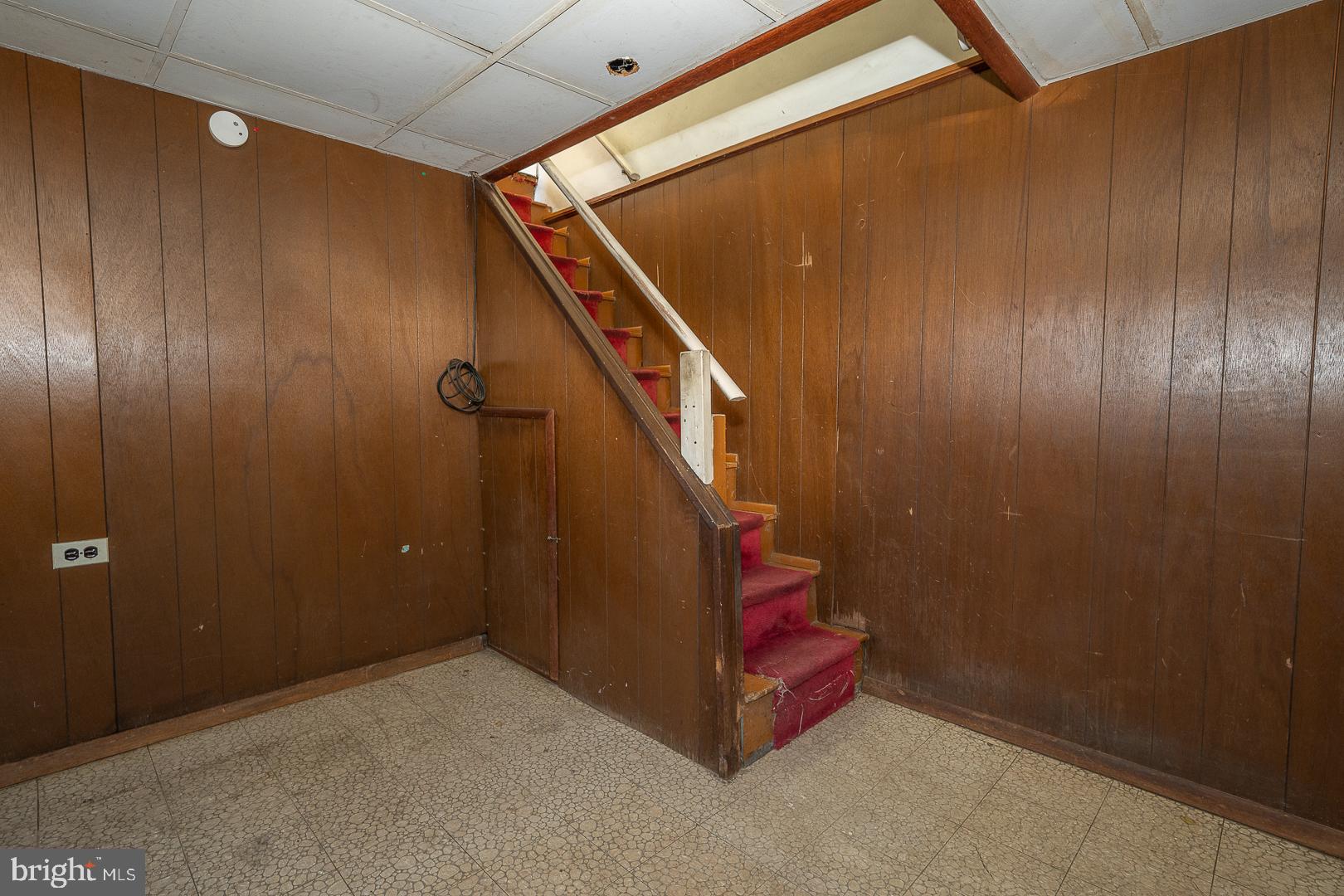 WALNUT HILL - Residential