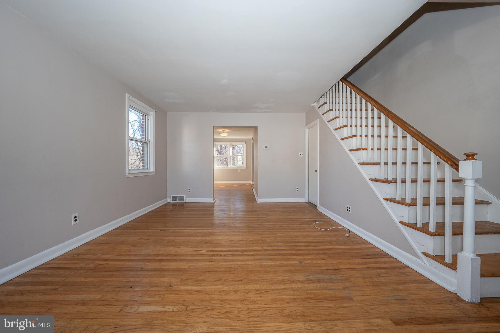 WALNUT HILL - Residential