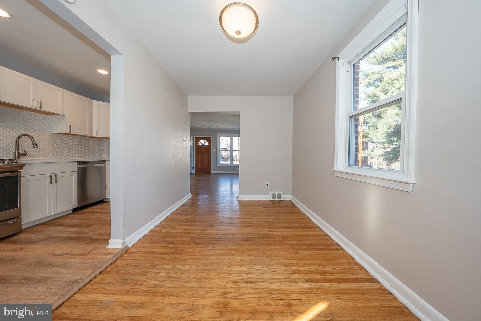 WALNUT HILL - Residential