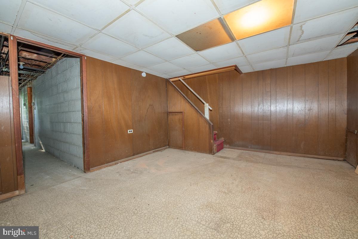 WALNUT HILL - Residential