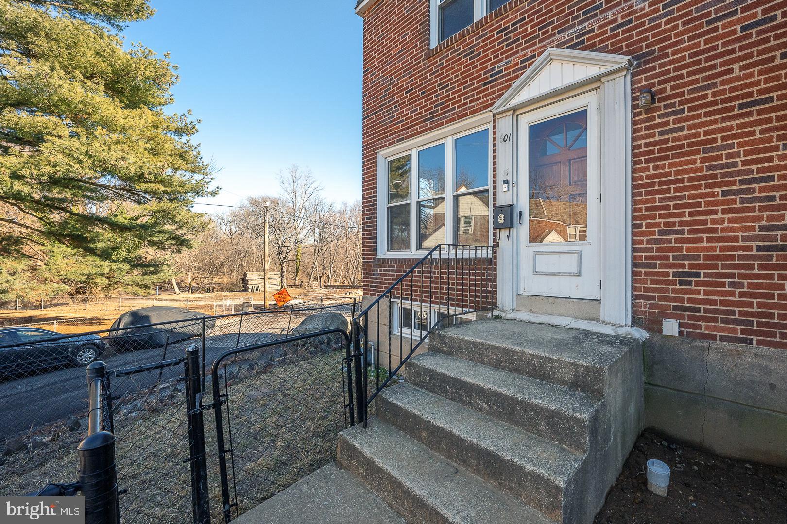 WALNUT HILL - Residential