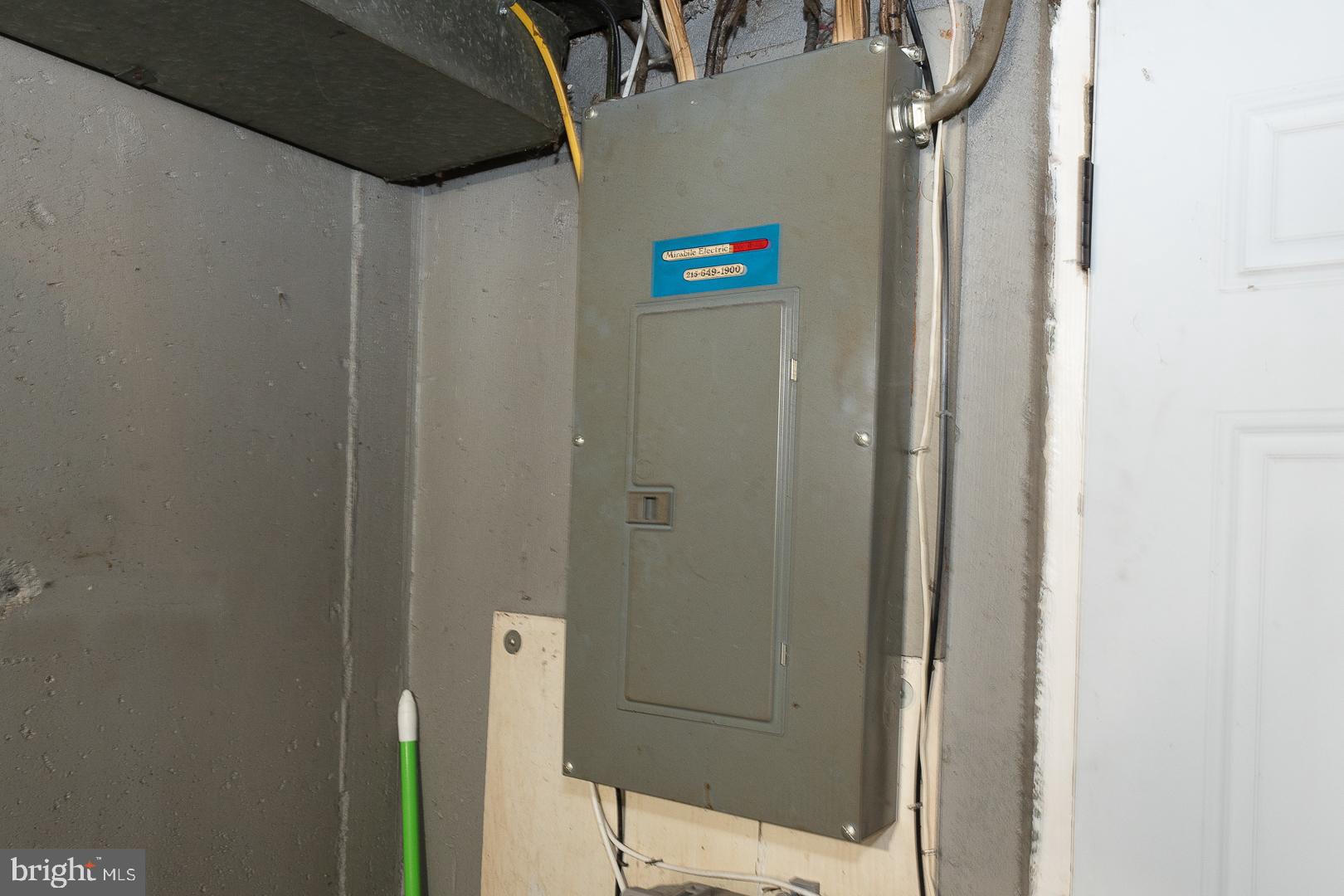 WALNUT HILL - Residential