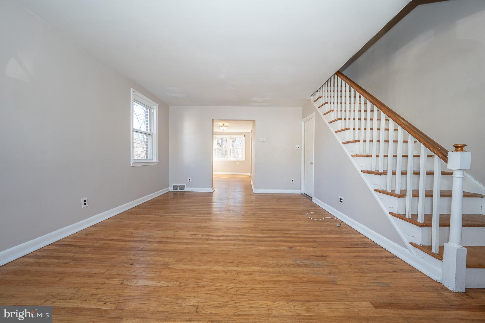 WALNUT HILL - Residential