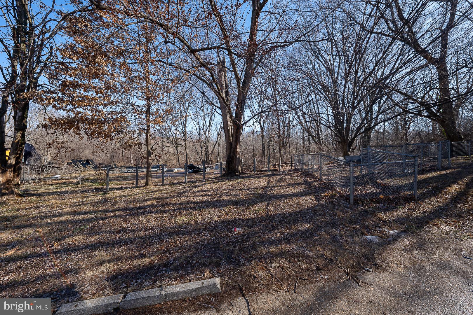 WALNUT HILL - Residential