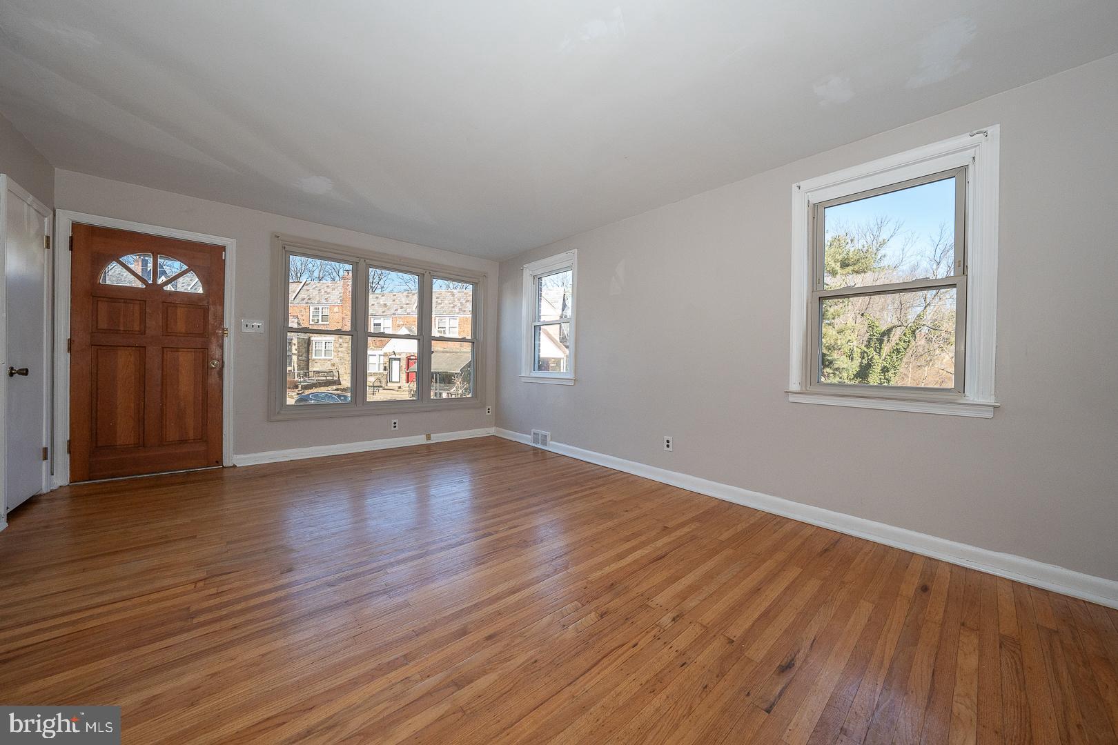 WALNUT HILL - Residential