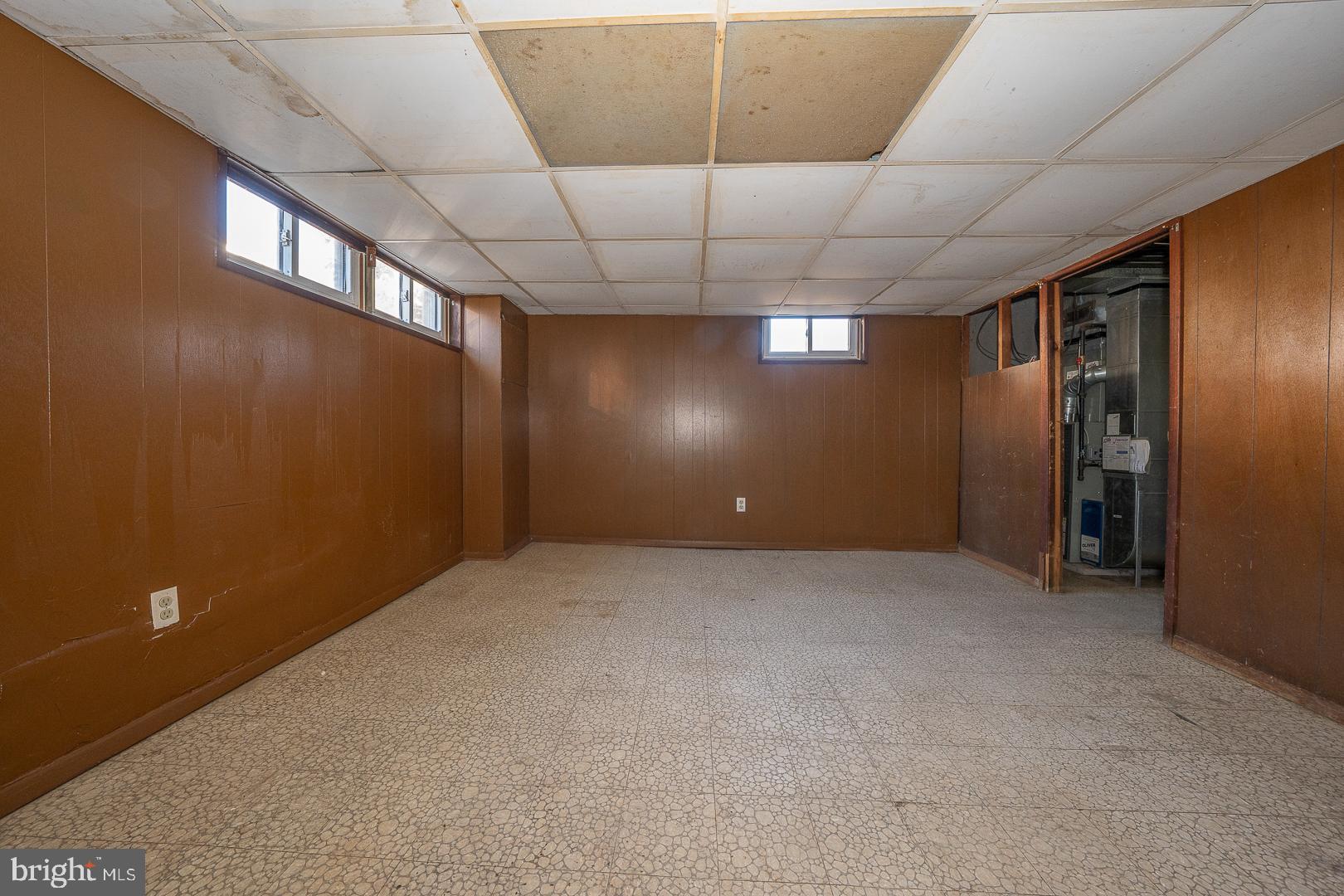 WALNUT HILL - Residential