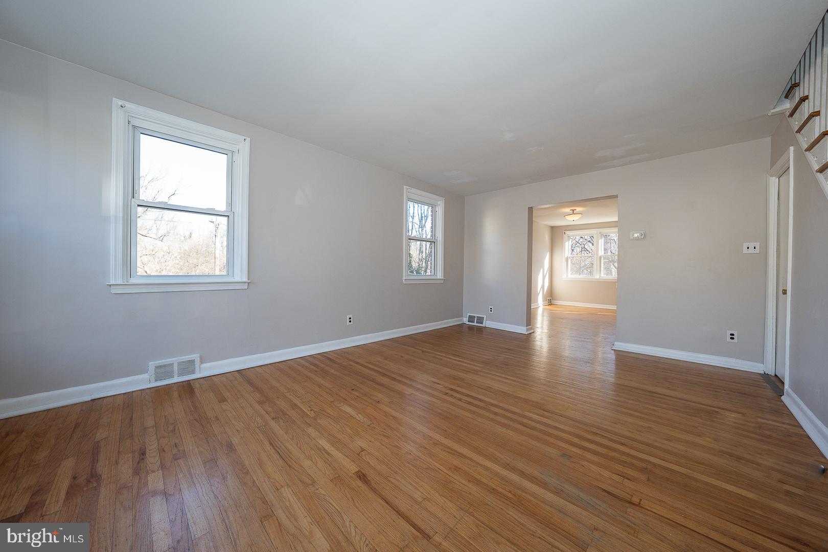 WALNUT HILL - Residential