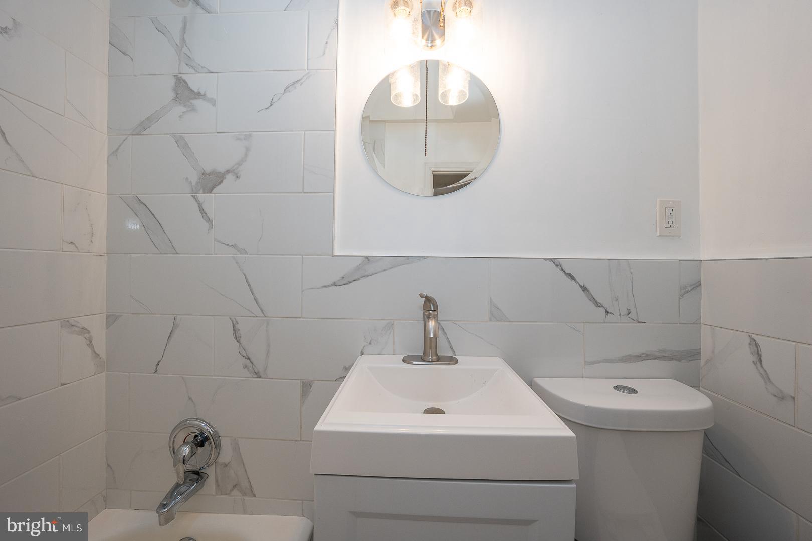 WALNUT HILL - Residential