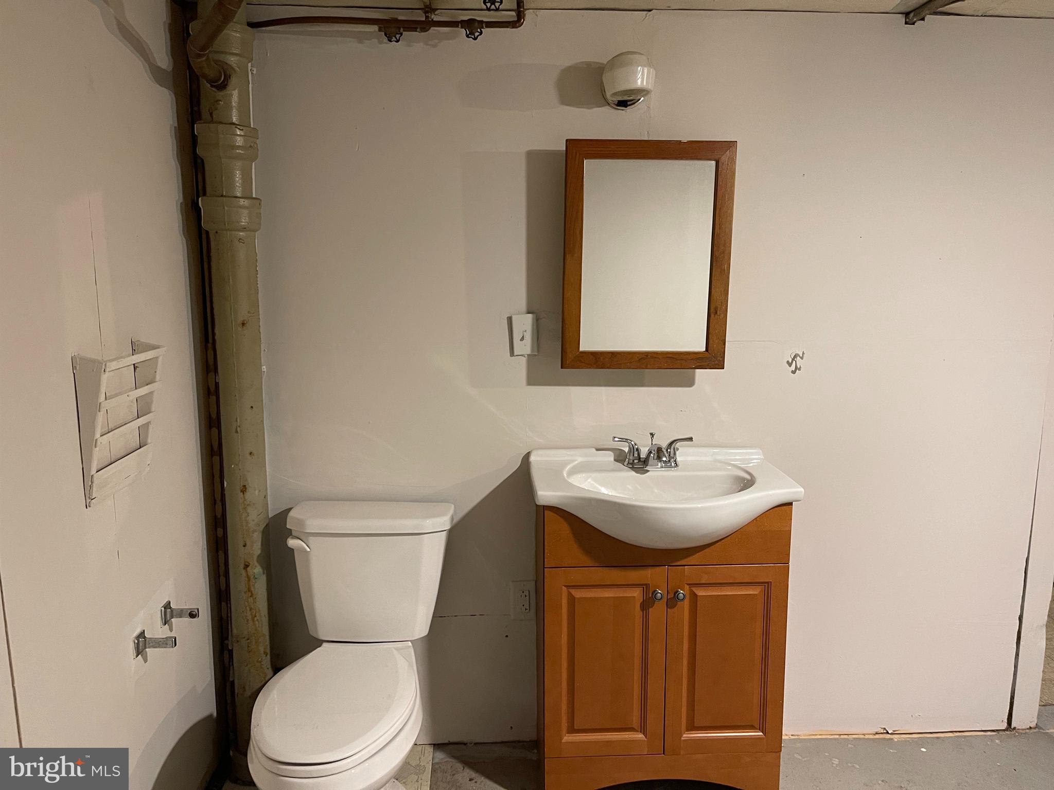 WALNUT HILL - Residential