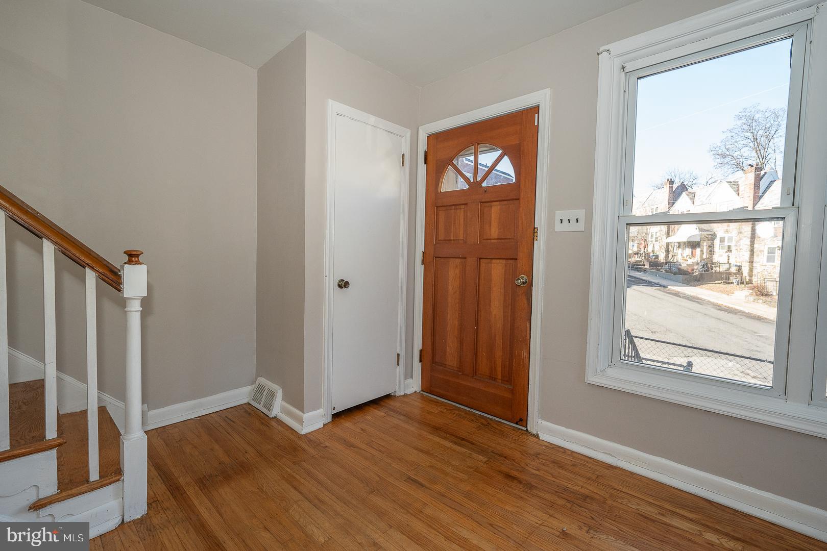 WALNUT HILL - Residential