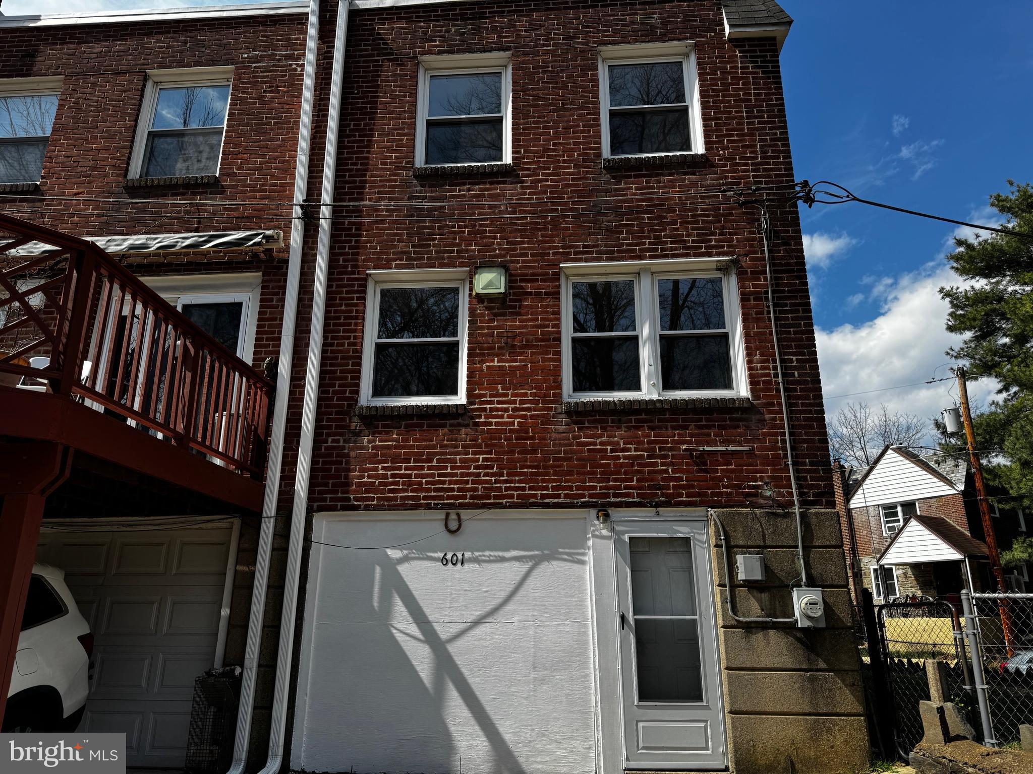 WALNUT HILL - Residential