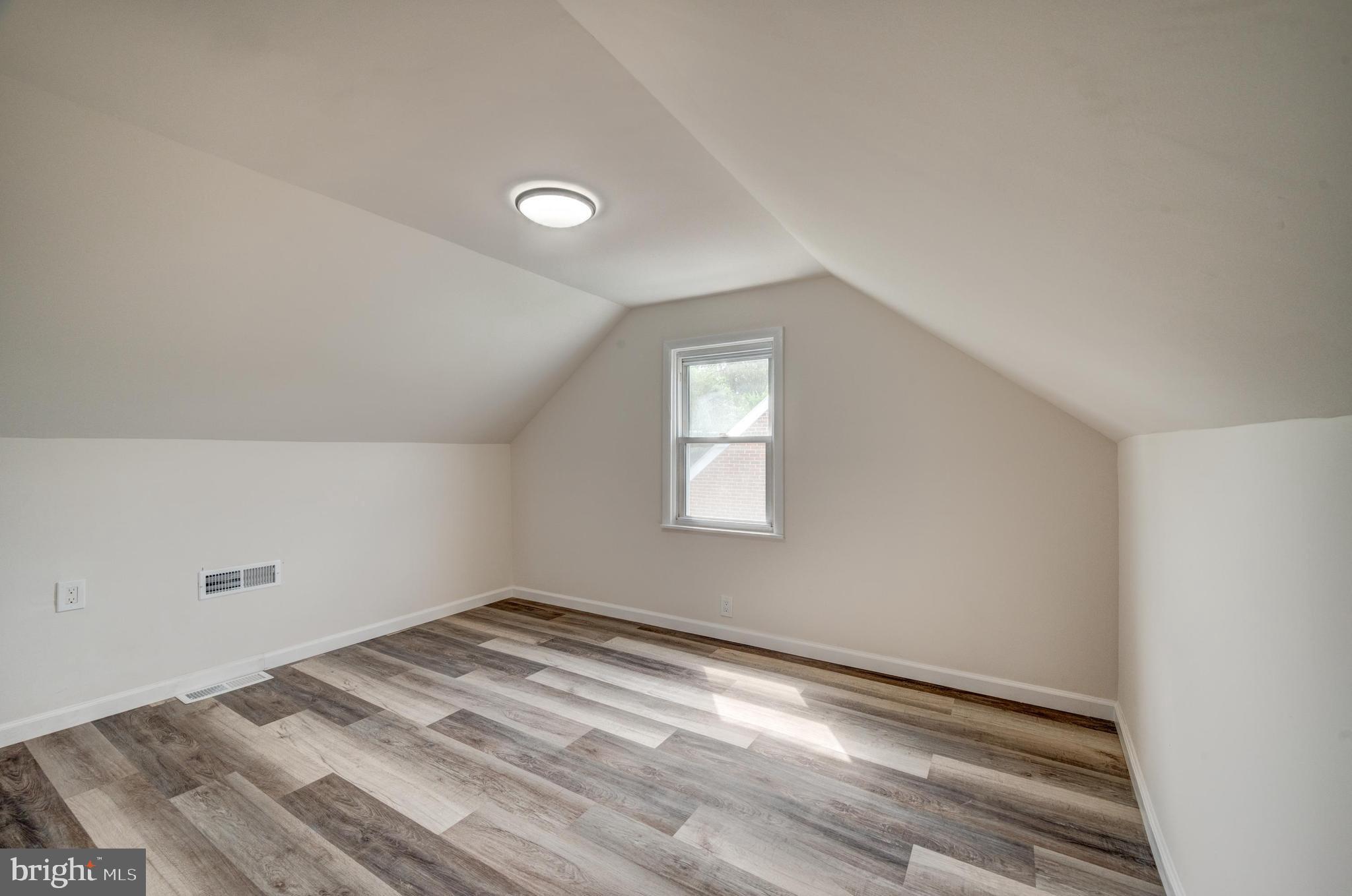 FOUNTAIN HEAD - Residential