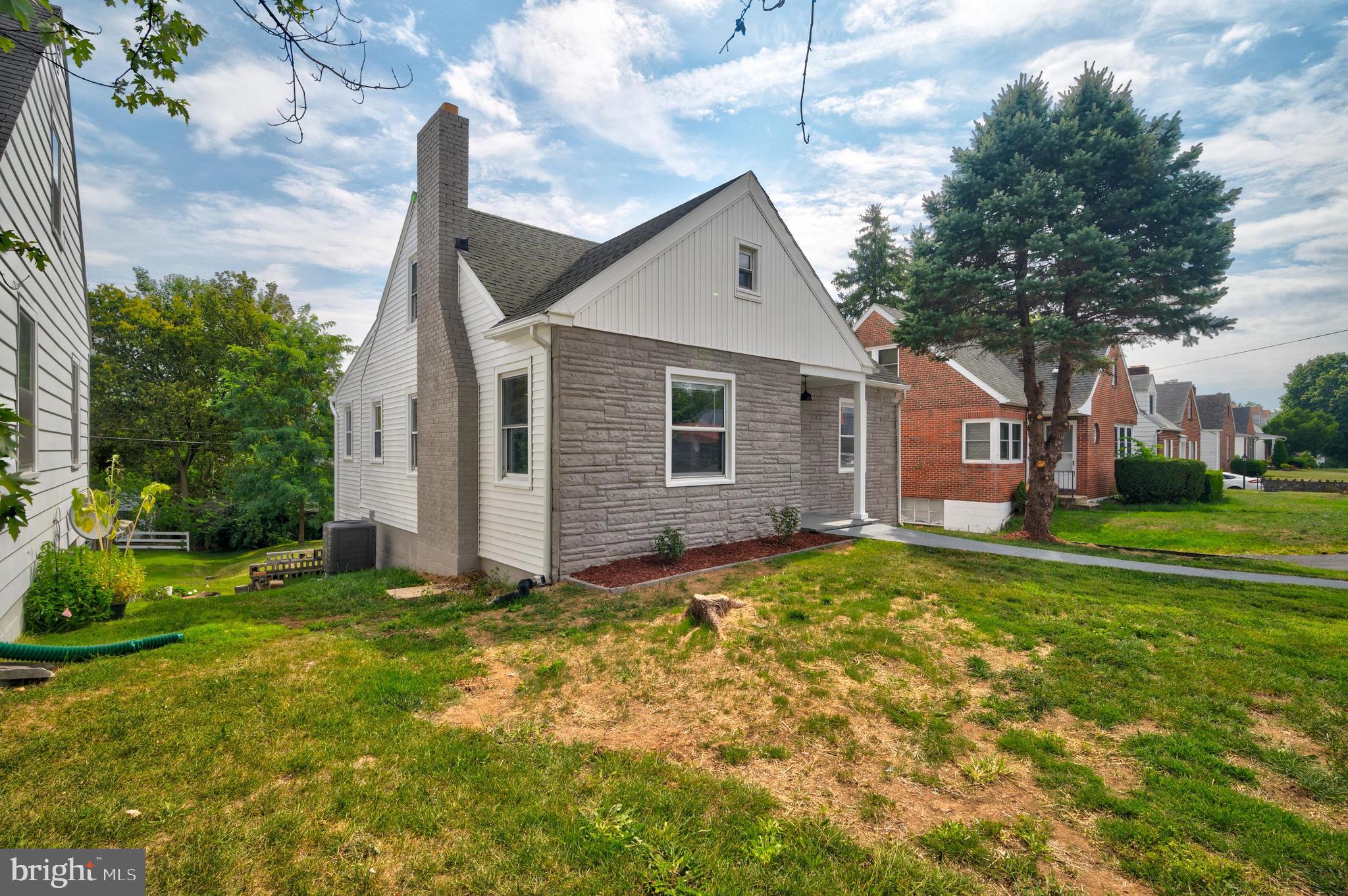 FOUNTAIN HEAD - Residential