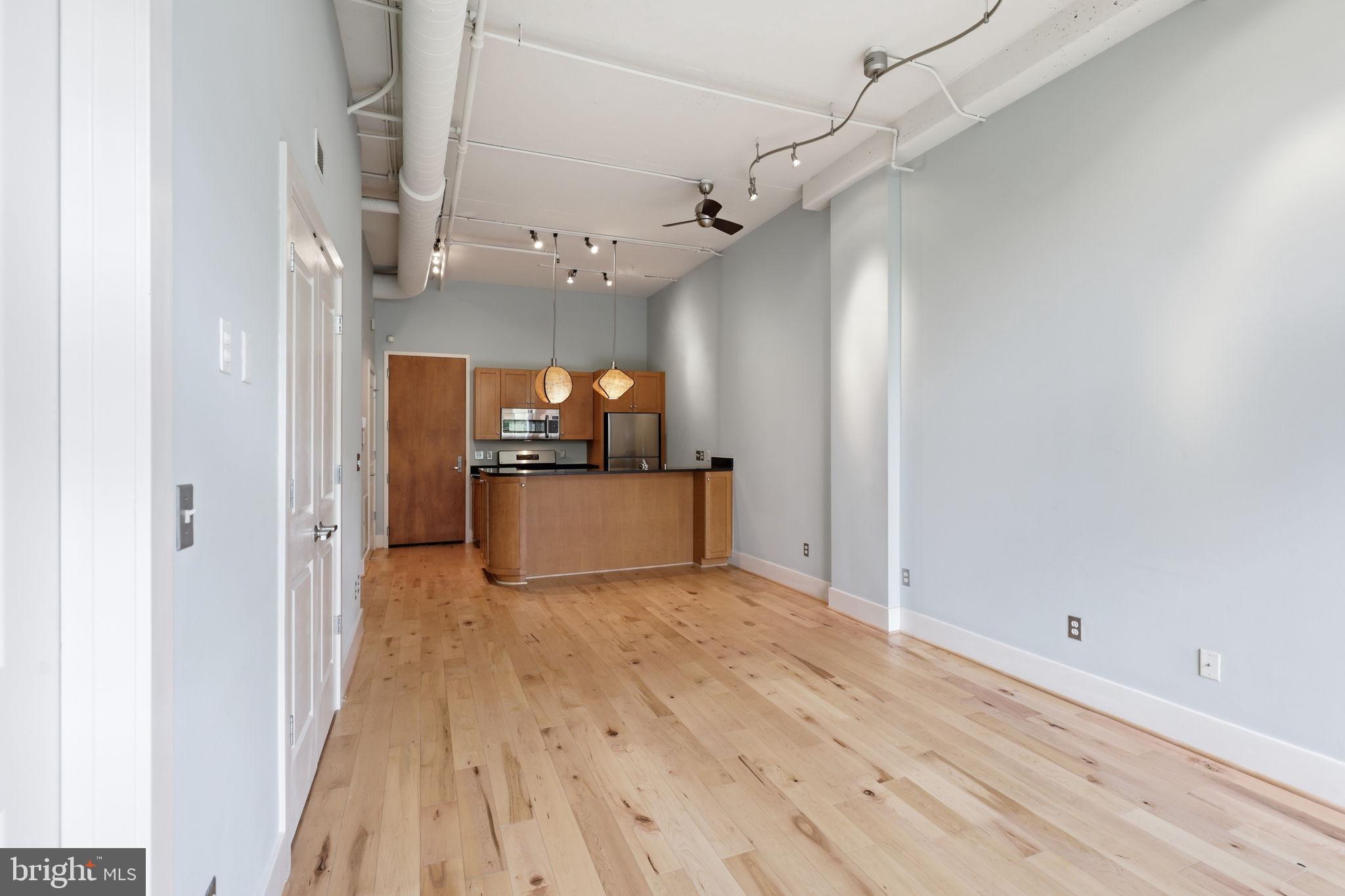 2328 CHAMPLAIN STREET NW 328