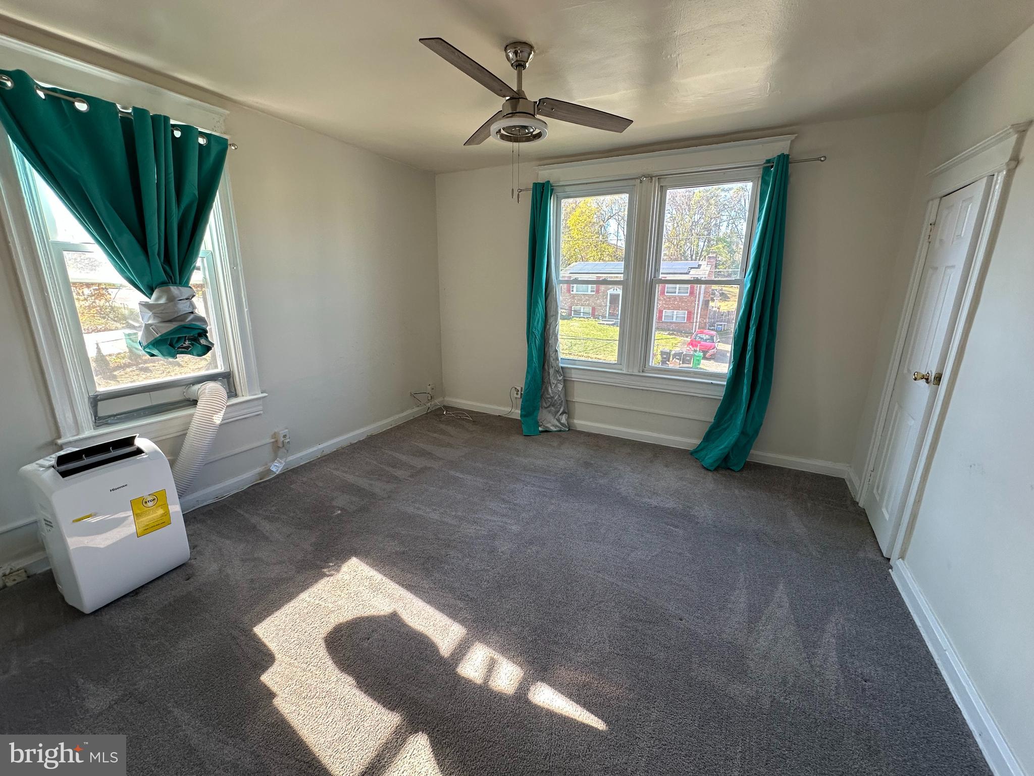 CEDAR HEIGHTS - Residential Lease