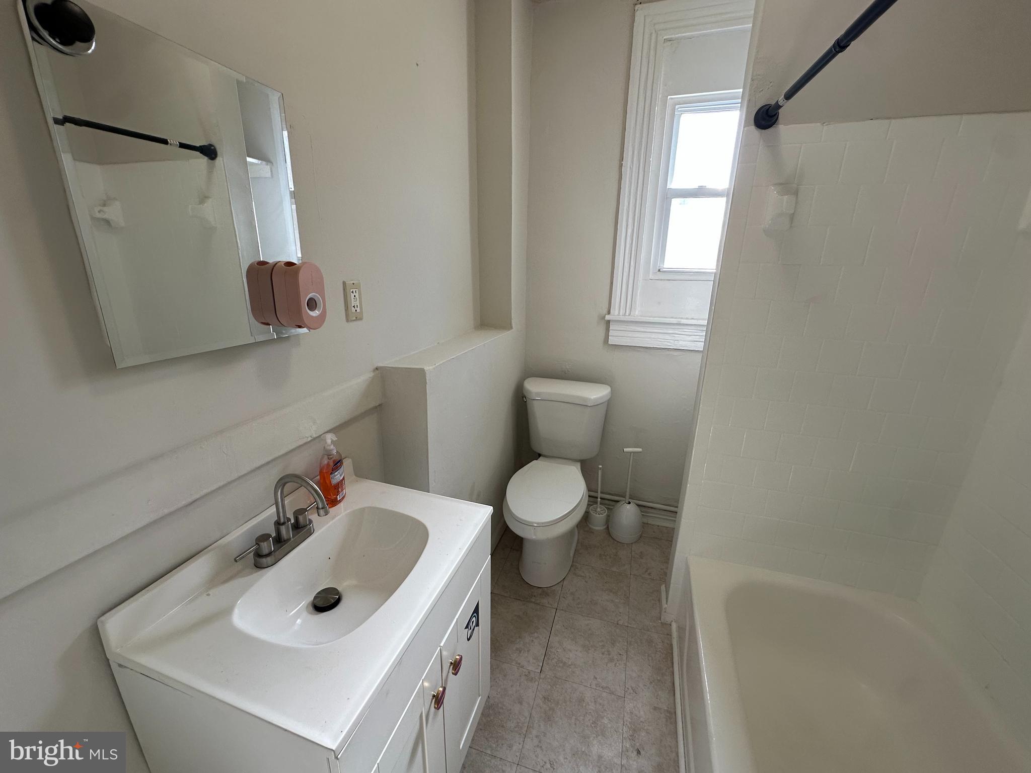 CEDAR HEIGHTS - Residential Lease