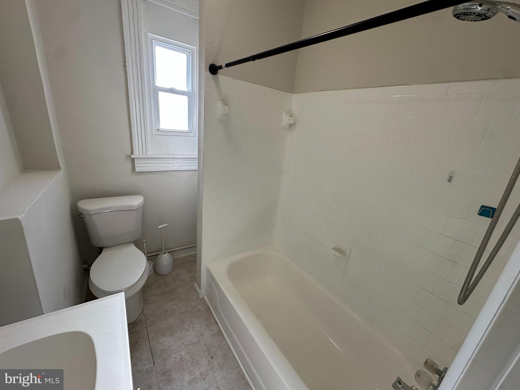 CEDAR HEIGHTS - Residential Lease