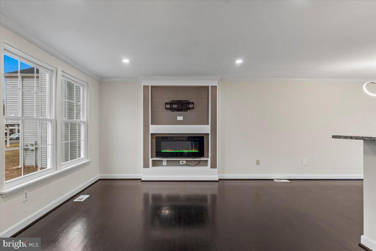 6867 HAPPYHEART LANE