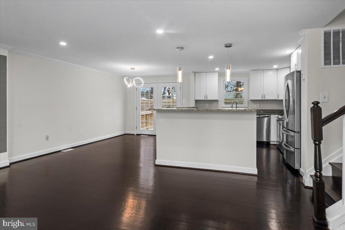 6867 HAPPYHEART LANE