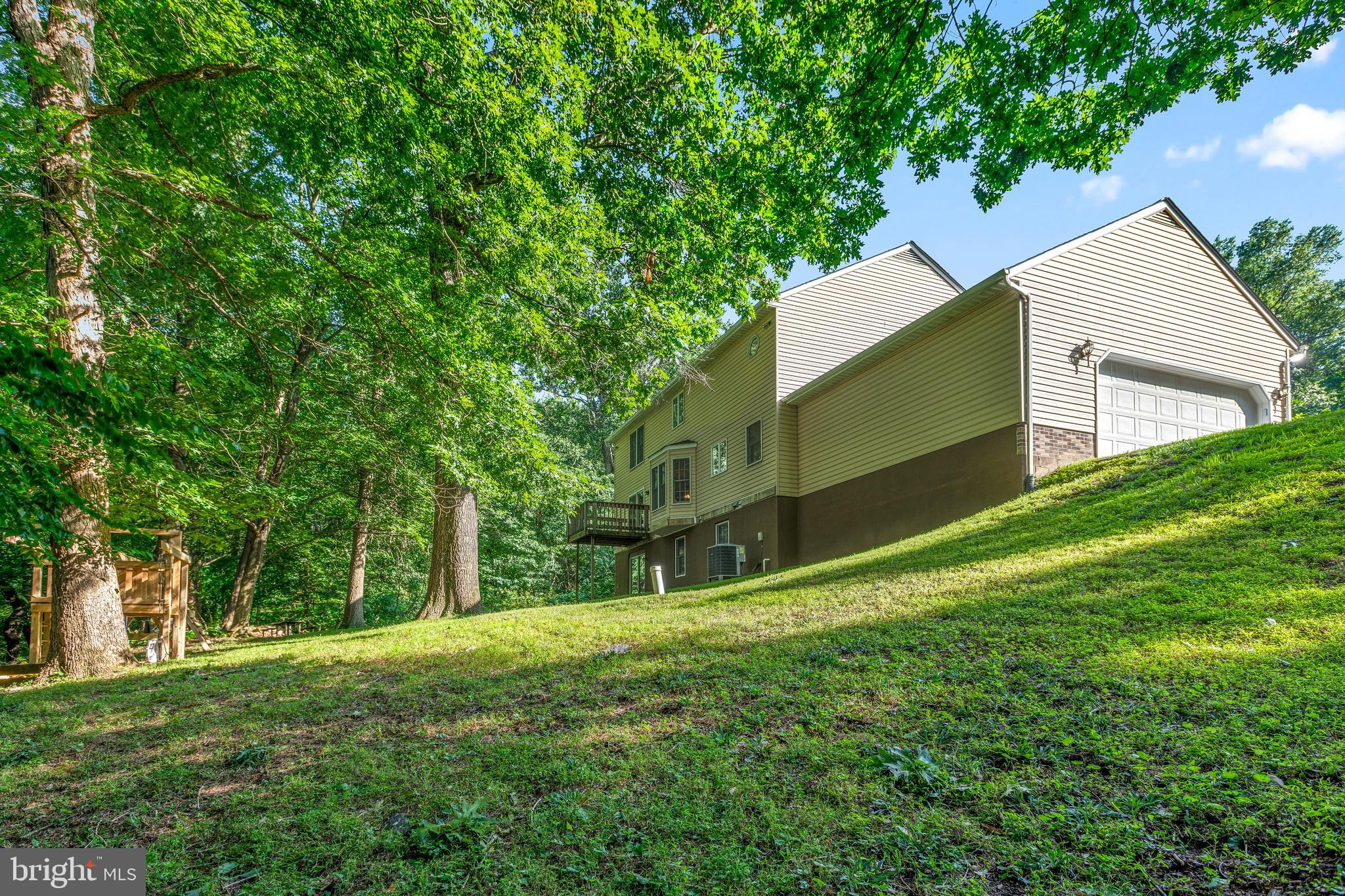 FOX MEADOWS ANNEX - Residential