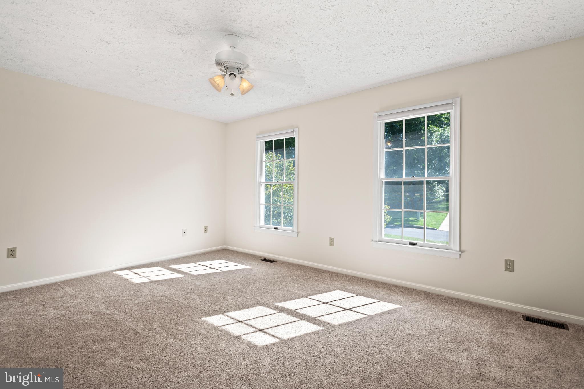 FOX MEADOWS ANNEX - Residential