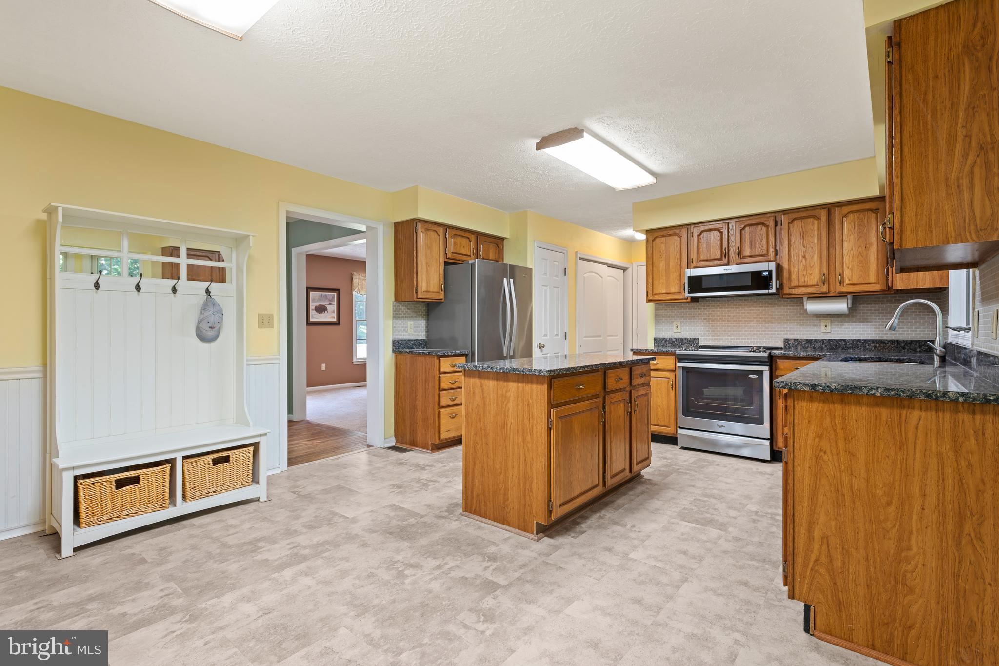 FOX MEADOWS ANNEX - Residential