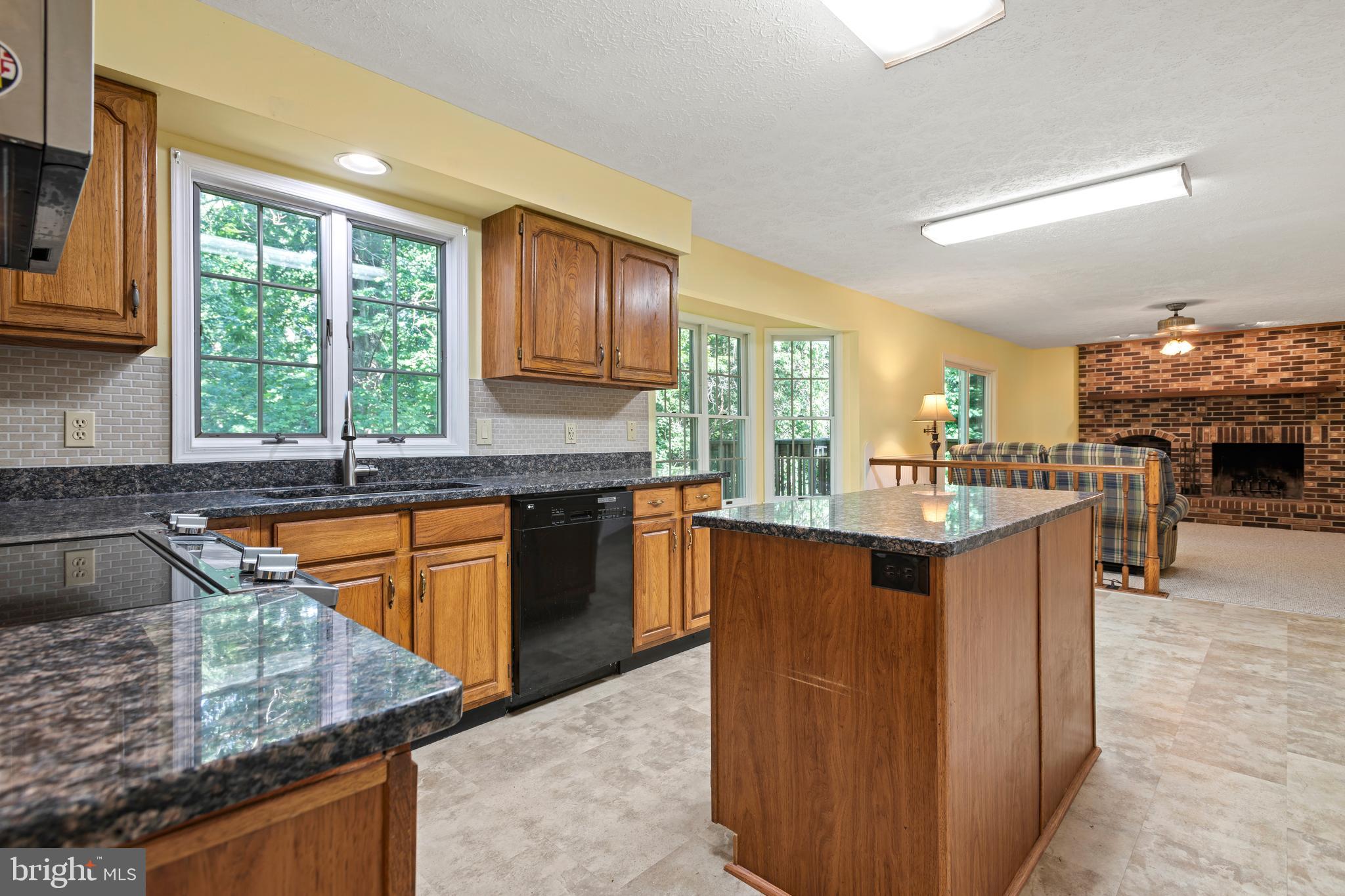 FOX MEADOWS ANNEX - Residential