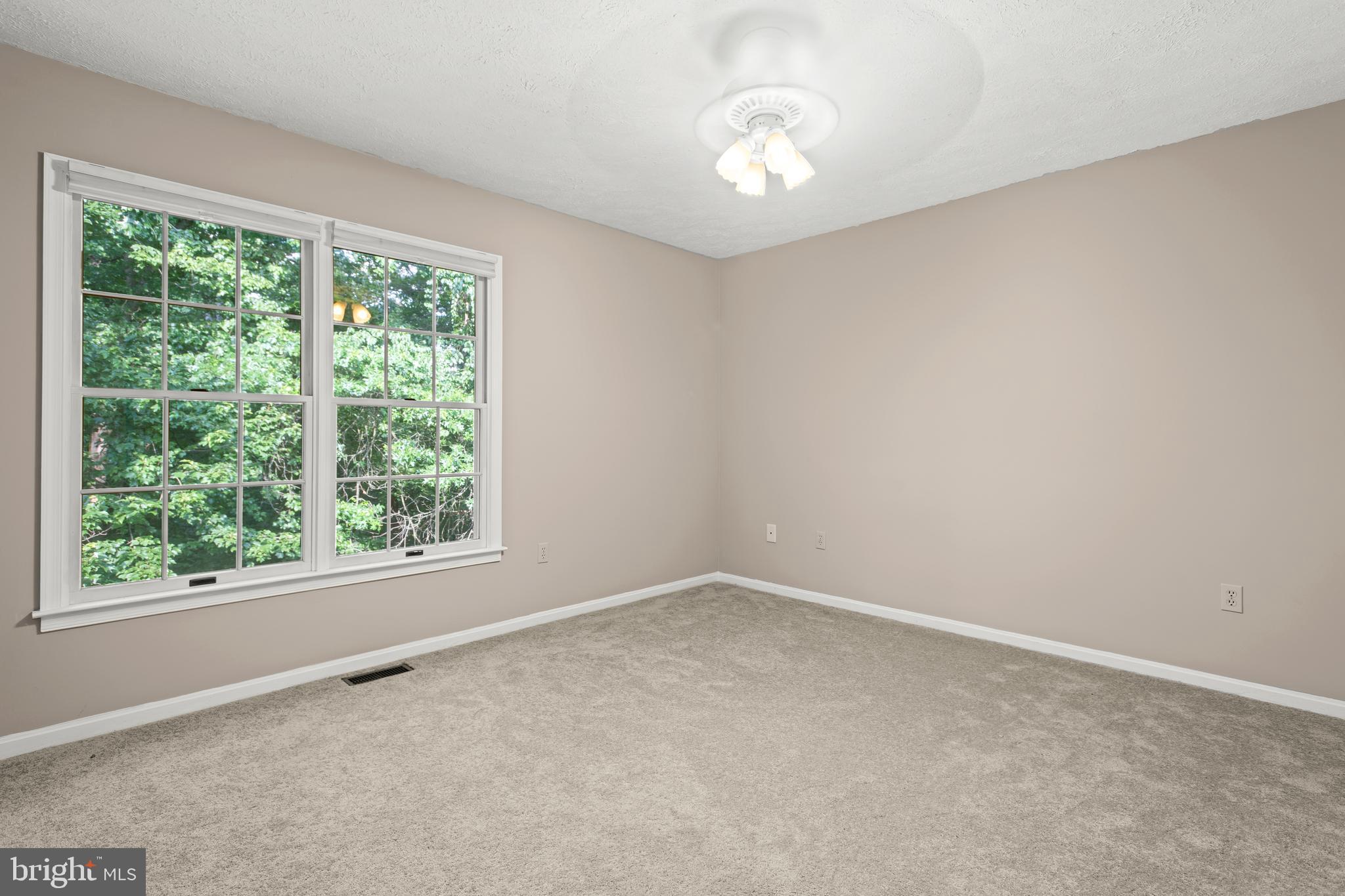 FOX MEADOWS ANNEX - Residential