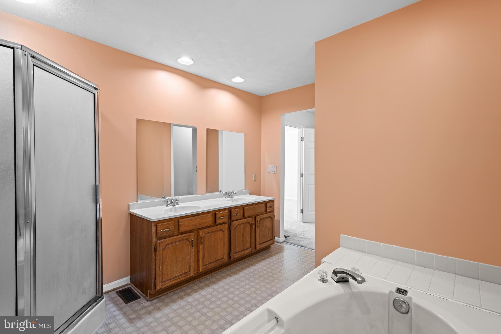 FOX MEADOWS ANNEX - Residential