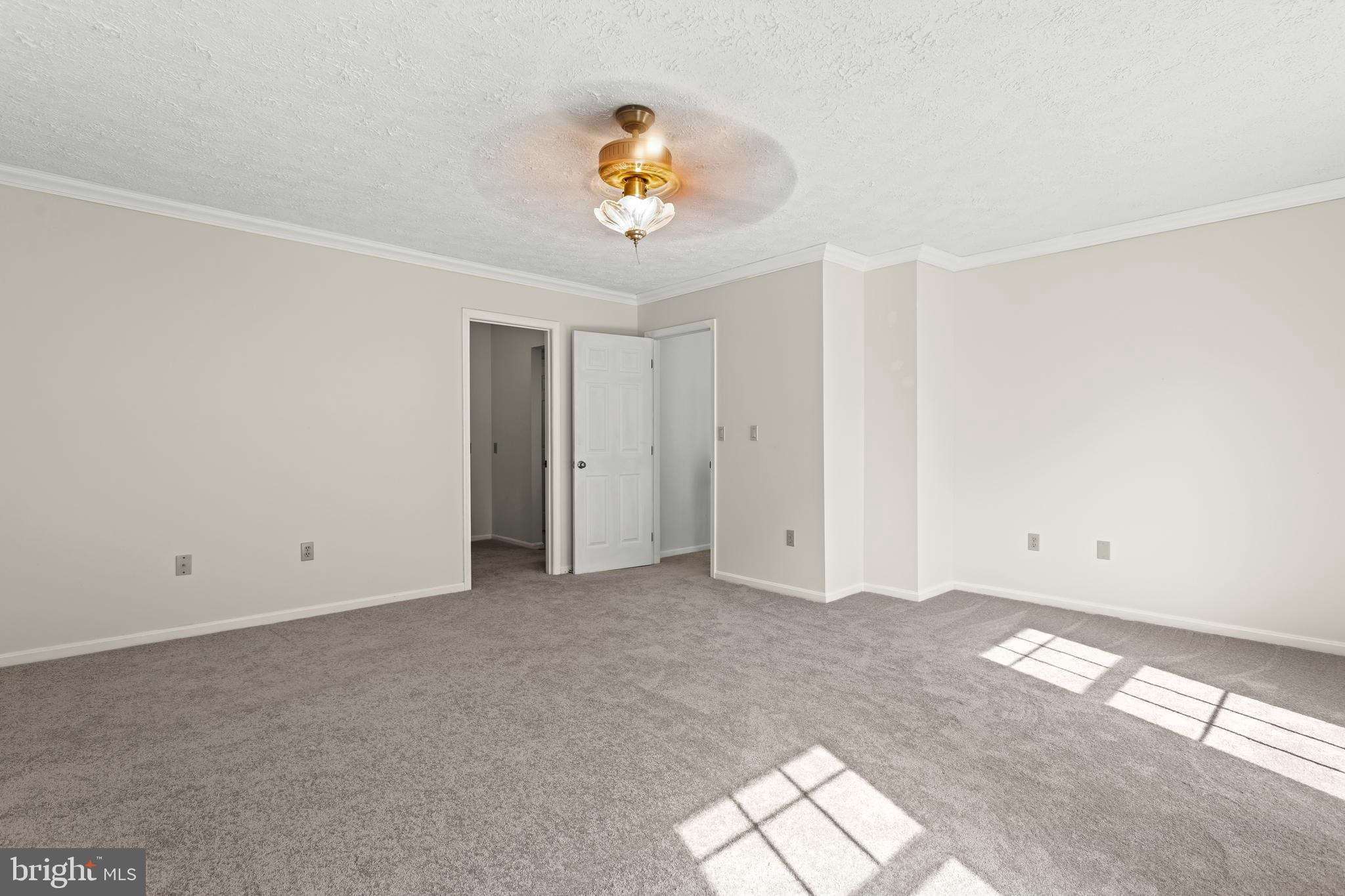 FOX MEADOWS ANNEX - Residential