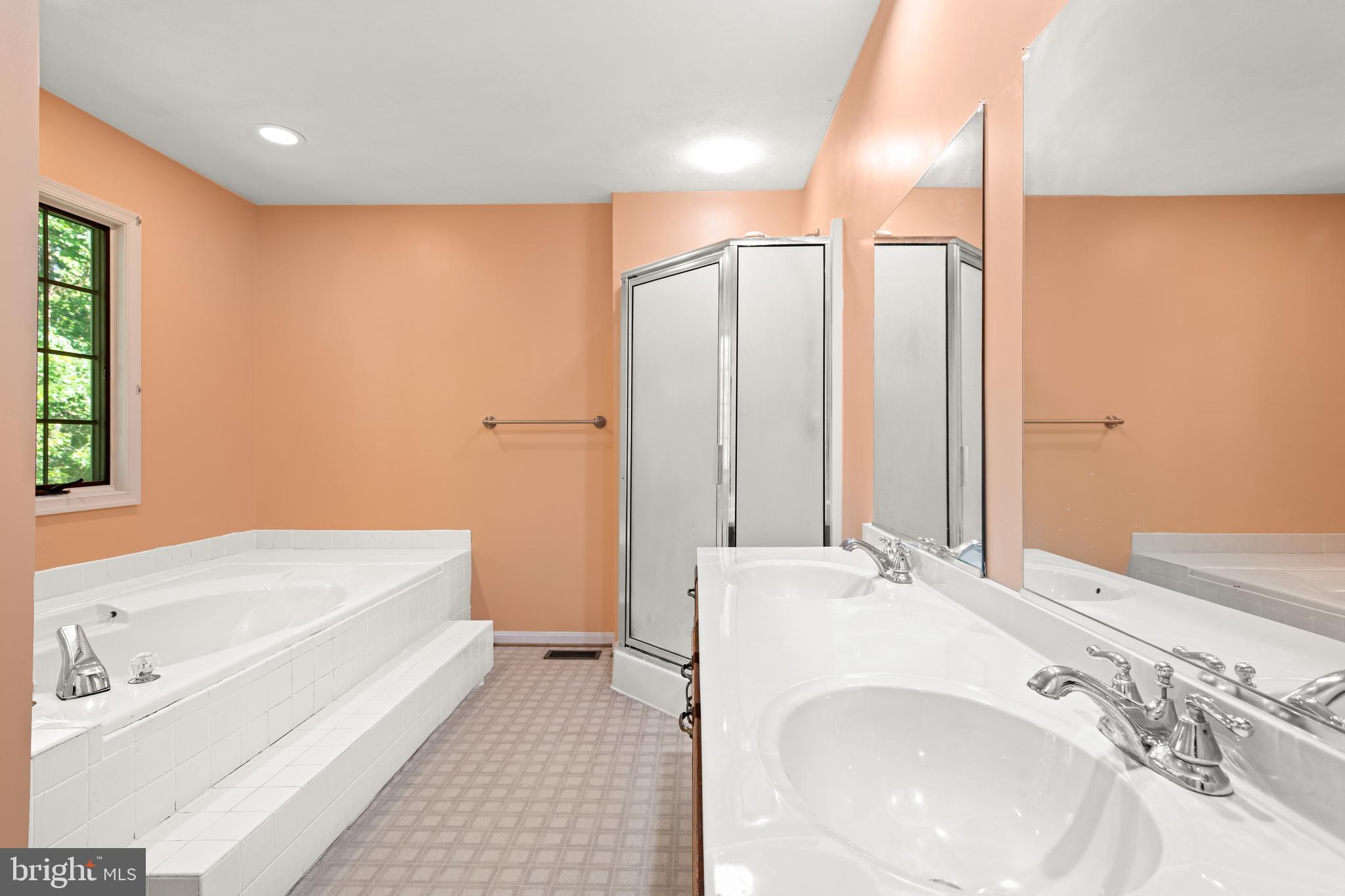 FOX MEADOWS ANNEX - Residential