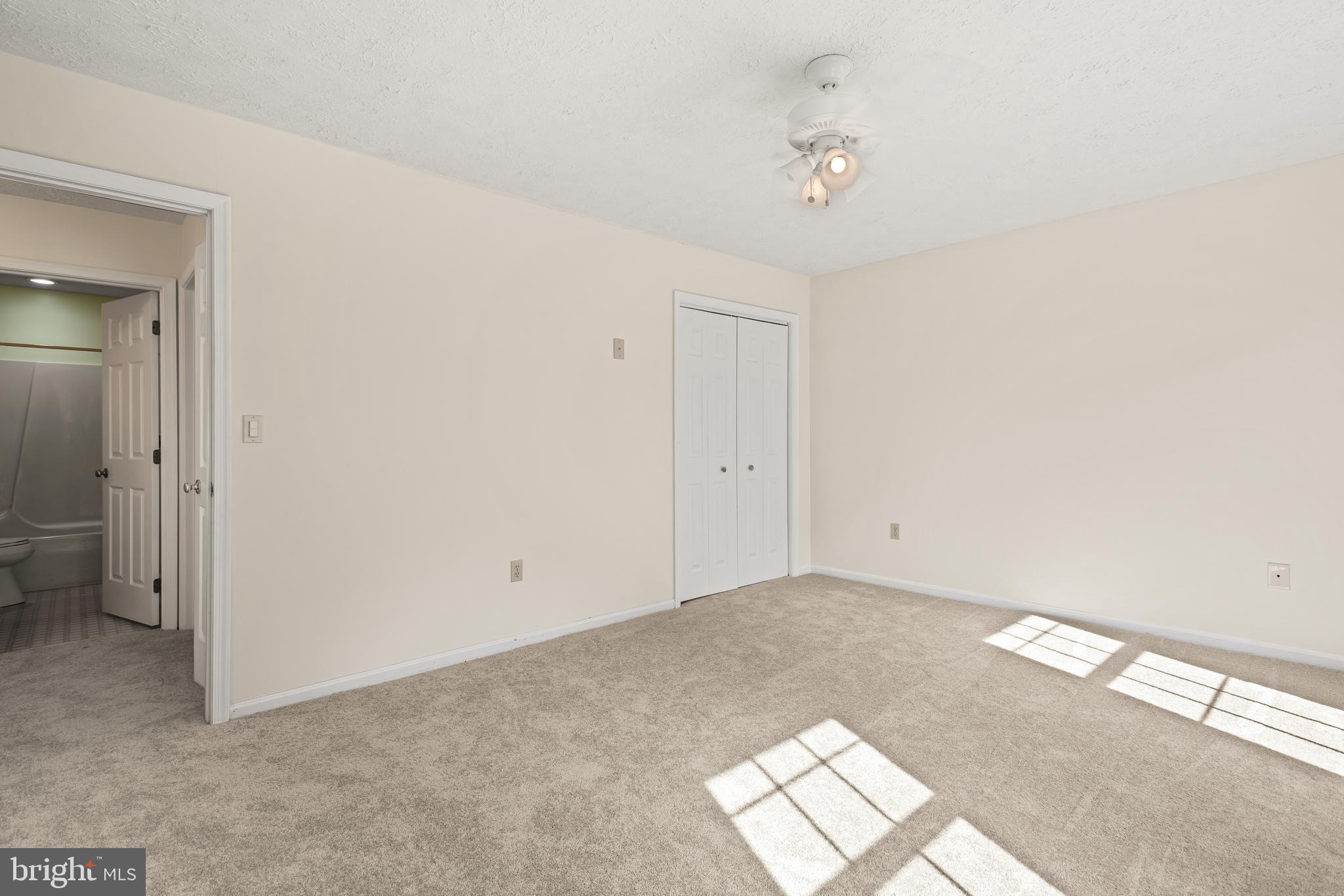 FOX MEADOWS ANNEX - Residential