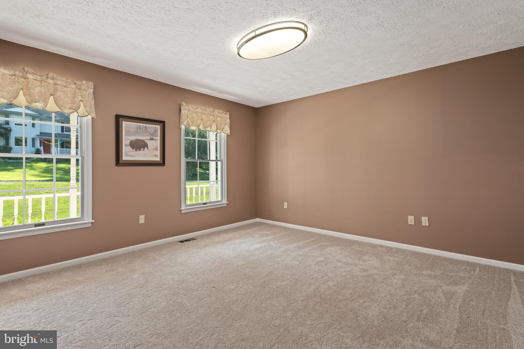 FOX MEADOWS ANNEX - Residential