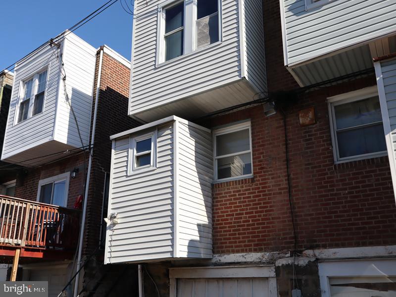 WEST OAK LANE - Residential