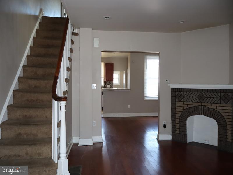 WEST OAK LANE - Residential