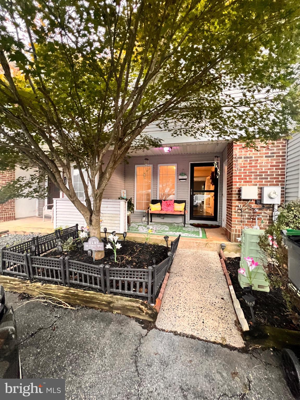 125 LAKE ARROWHEAD CIRCLE