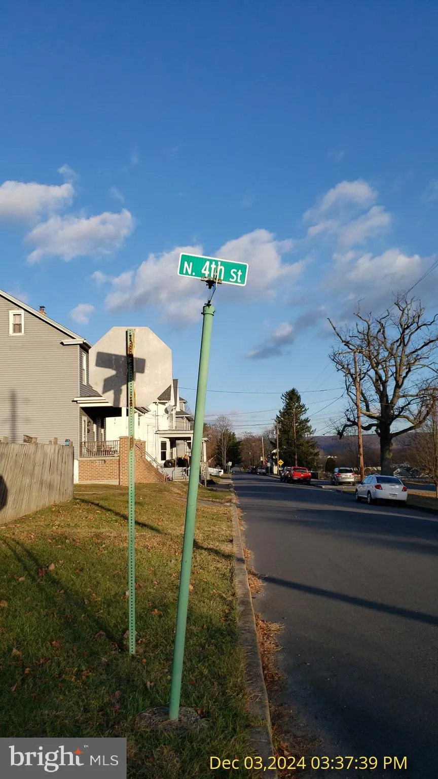 Tower City, Pennsylvania 17980, United States, 4 Bedrooms Bedrooms, ,3 BathroomsBathrooms,Residential,Pending,27875